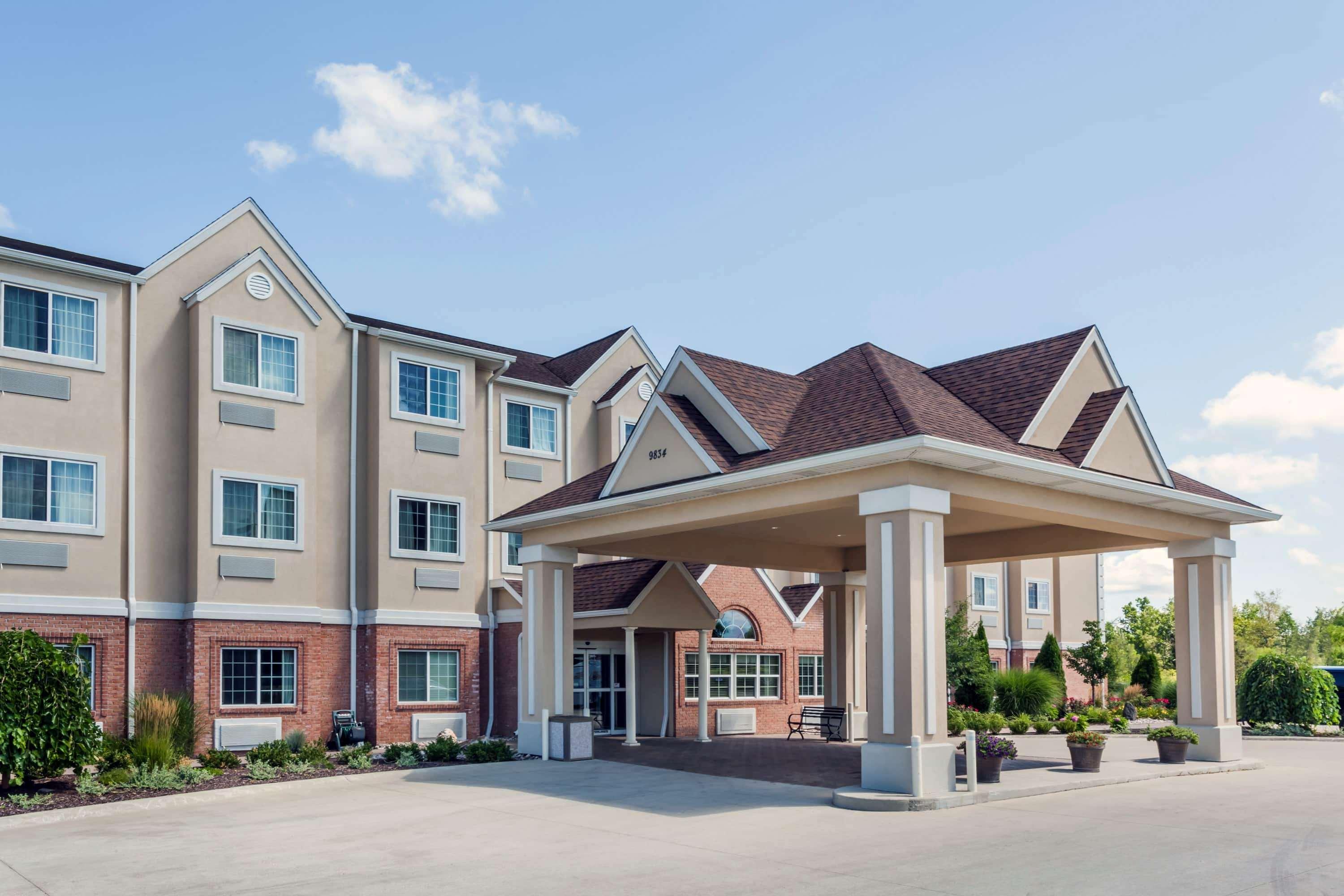 Microtel Inn & Suites By Wyndham Мичиган Сити Екстериор снимка